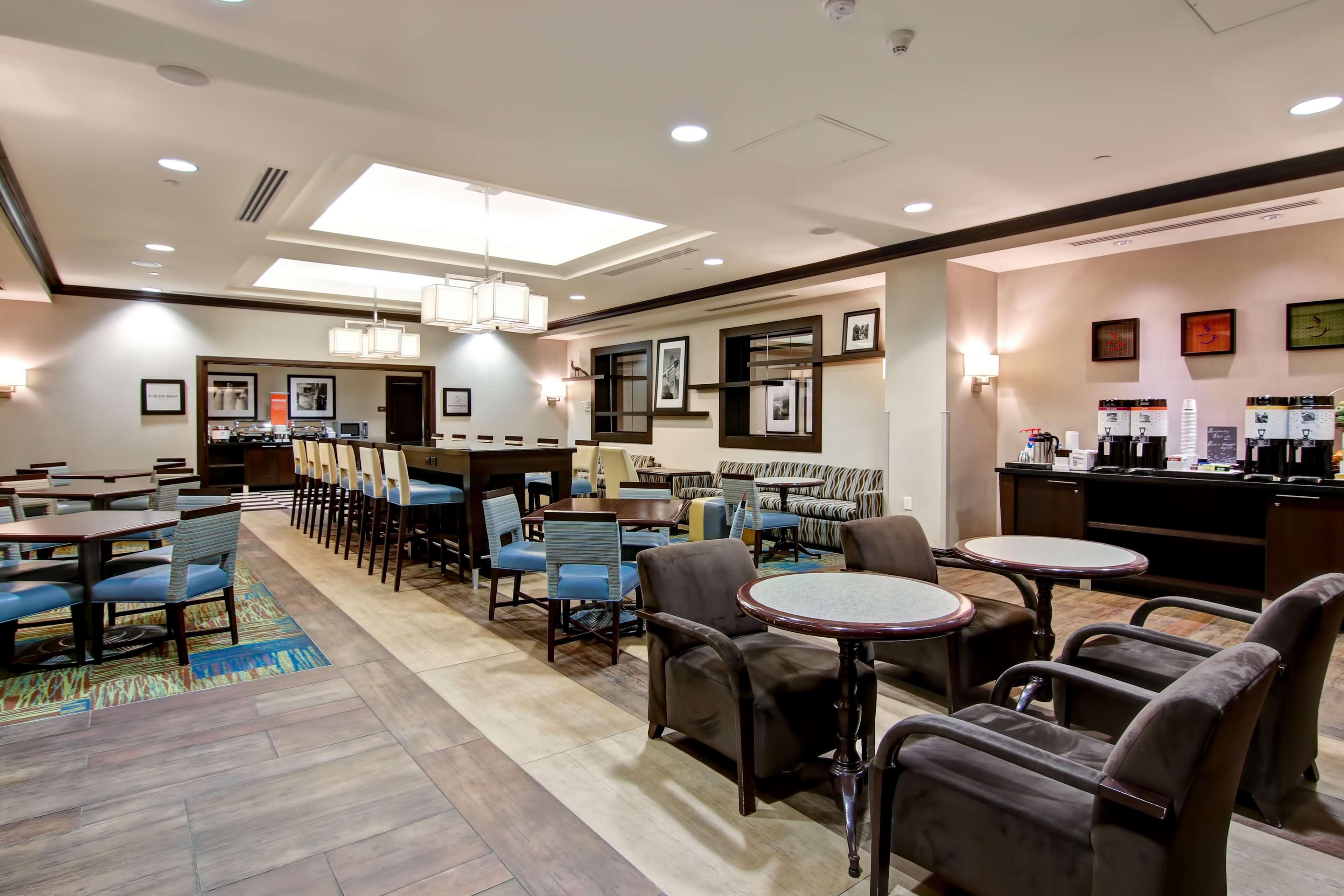 Hampton Inn By Hilton Toronto Airport Corporate Centre Bagian luar foto