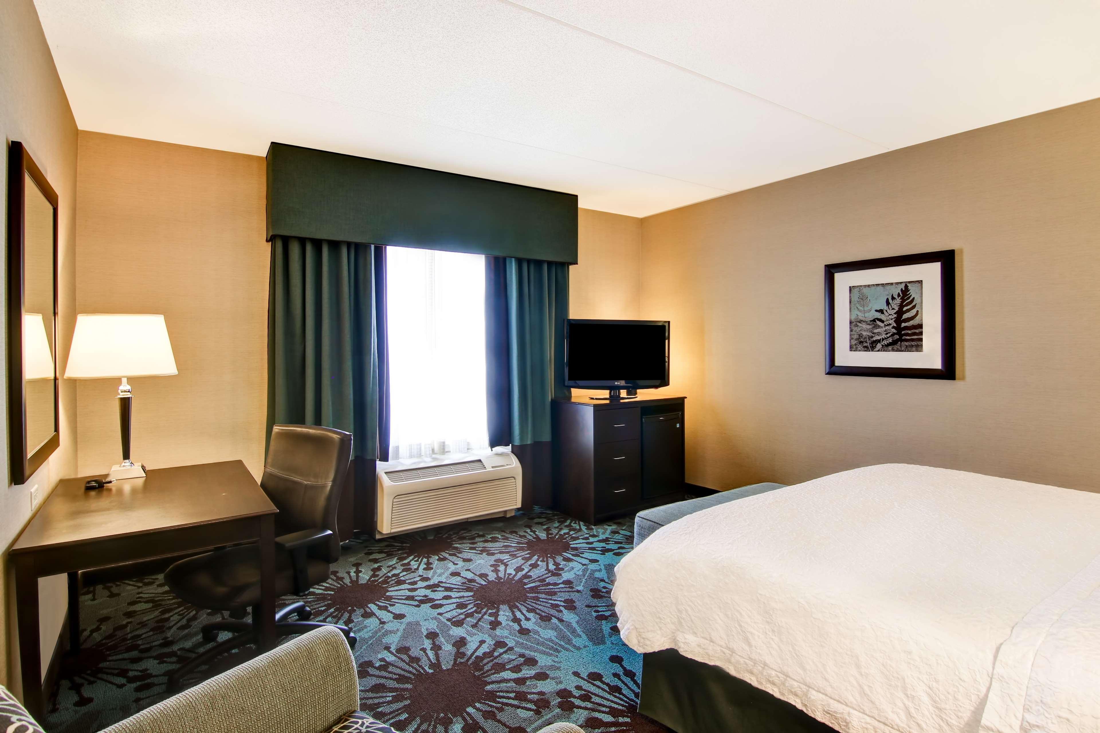 Hampton Inn By Hilton Toronto Airport Corporate Centre Bagian luar foto