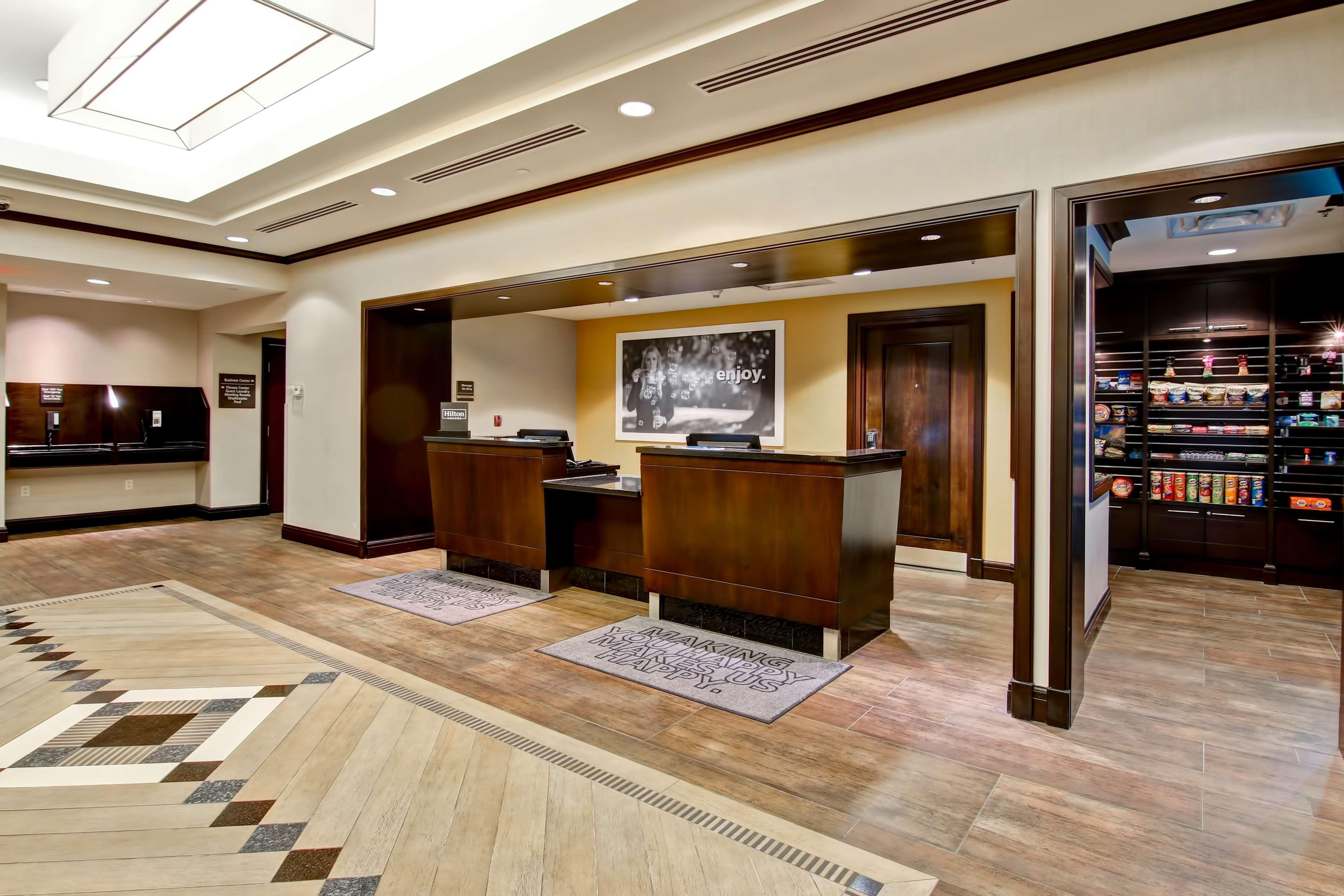 Hampton Inn By Hilton Toronto Airport Corporate Centre Bagian luar foto