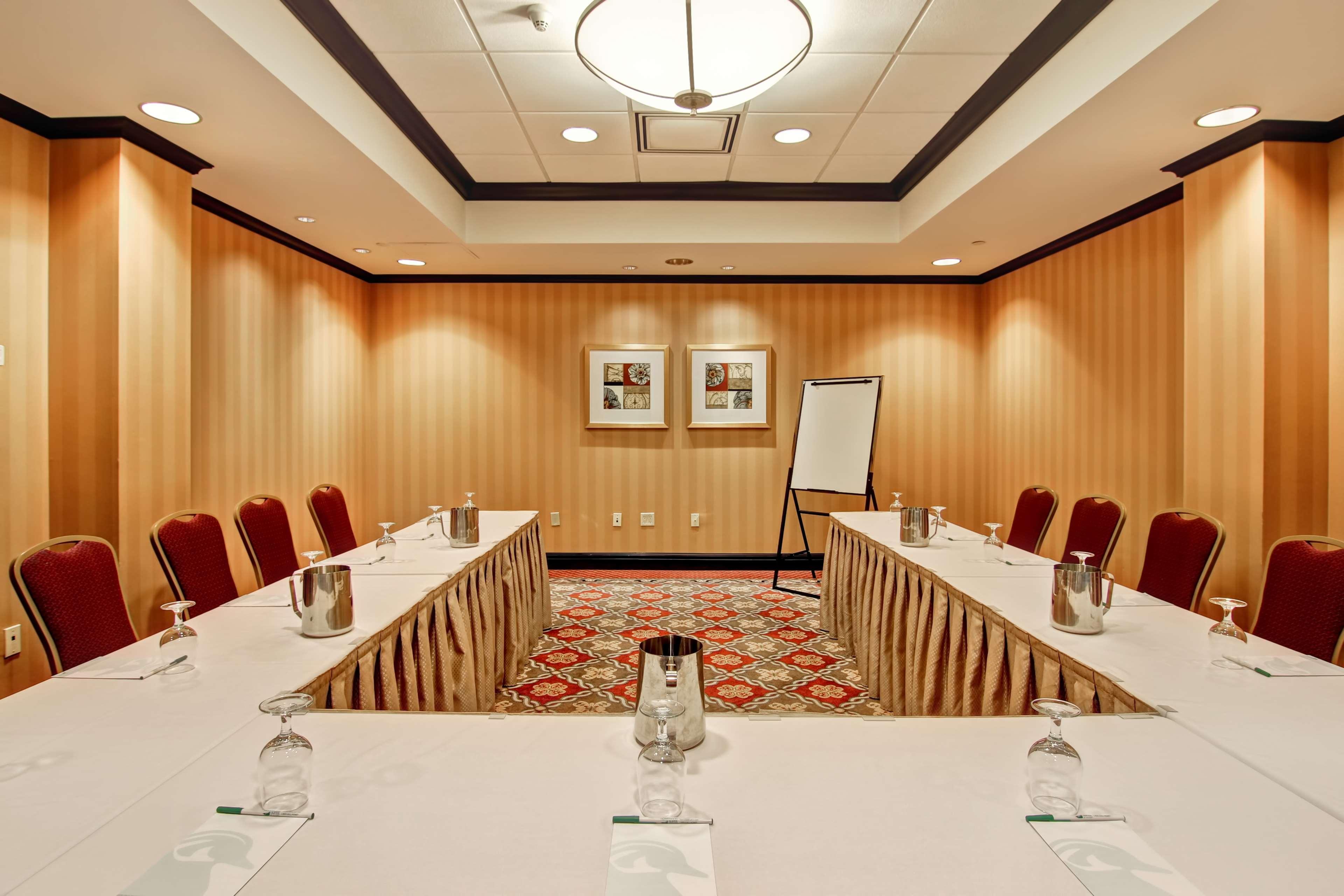 Hampton Inn By Hilton Toronto Airport Corporate Centre Bagian luar foto