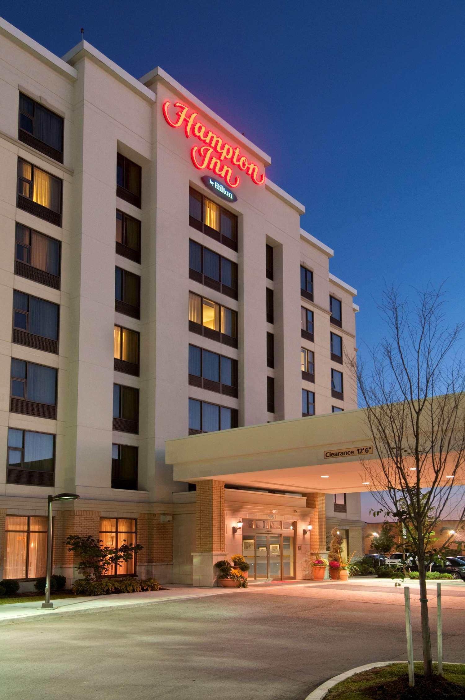 Hampton Inn By Hilton Toronto Airport Corporate Centre Bagian luar foto
