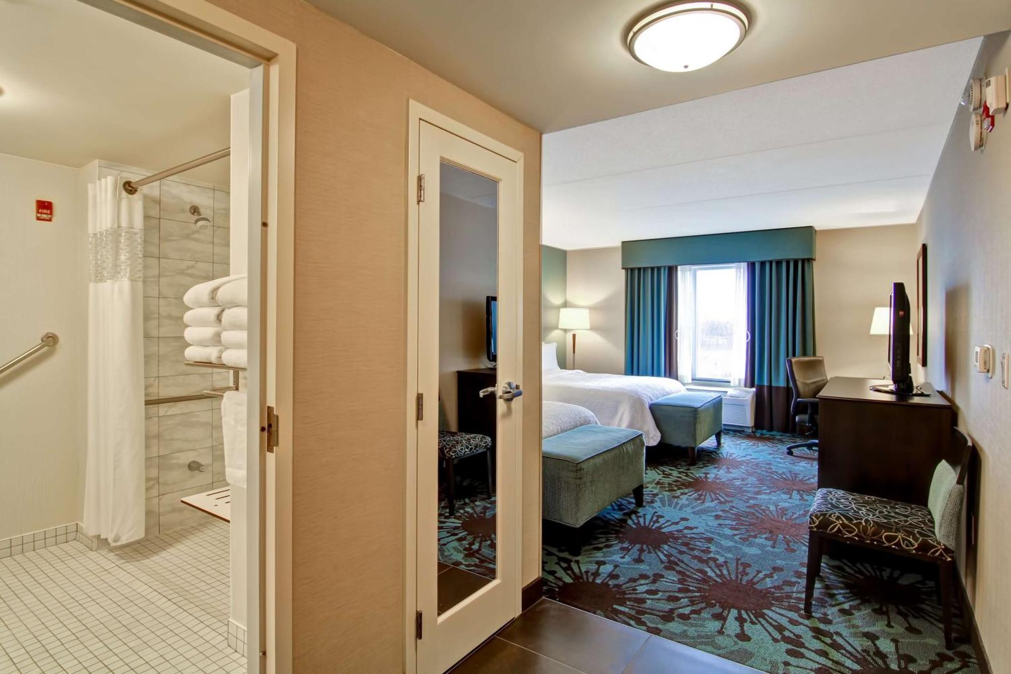 Hampton Inn By Hilton Toronto Airport Corporate Centre Bagian luar foto