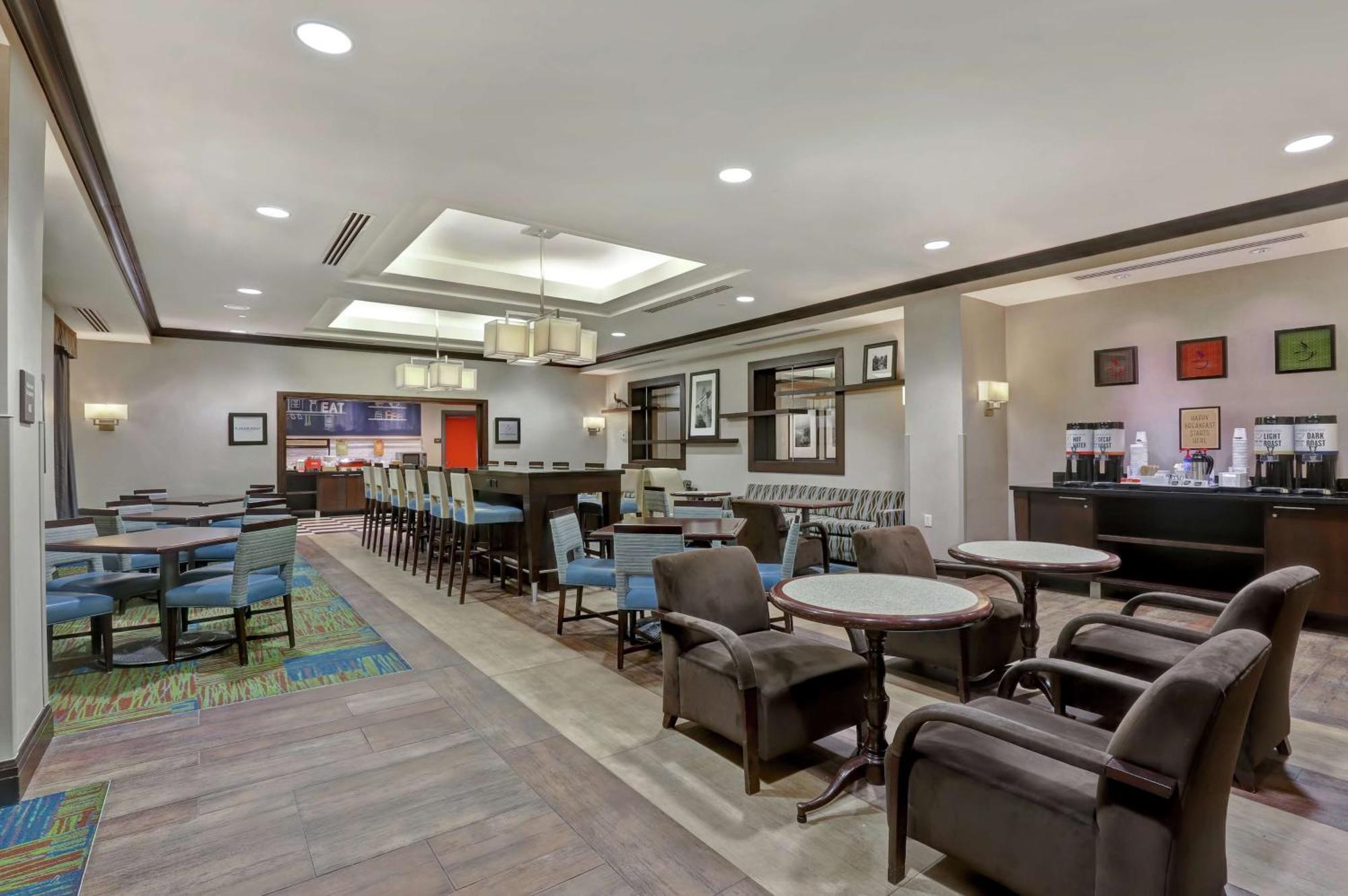 Hampton Inn By Hilton Toronto Airport Corporate Centre Bagian luar foto