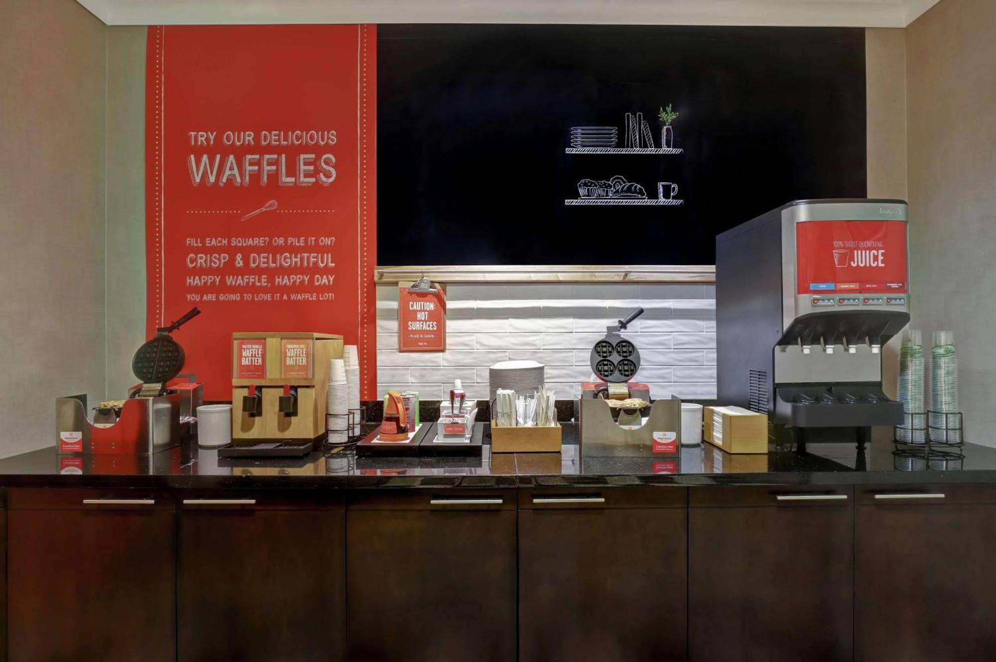 Hampton Inn By Hilton Toronto Airport Corporate Centre Bagian luar foto
