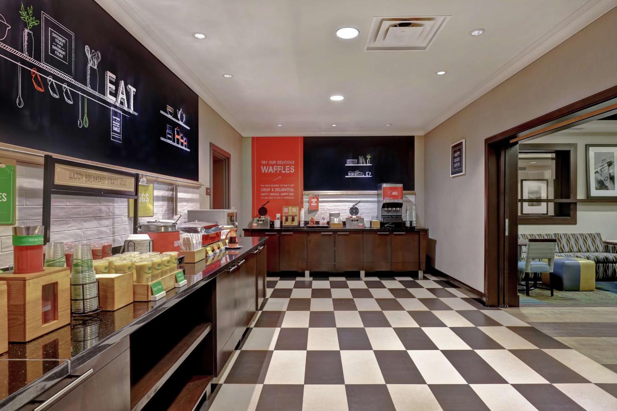 Hampton Inn By Hilton Toronto Airport Corporate Centre Bagian luar foto